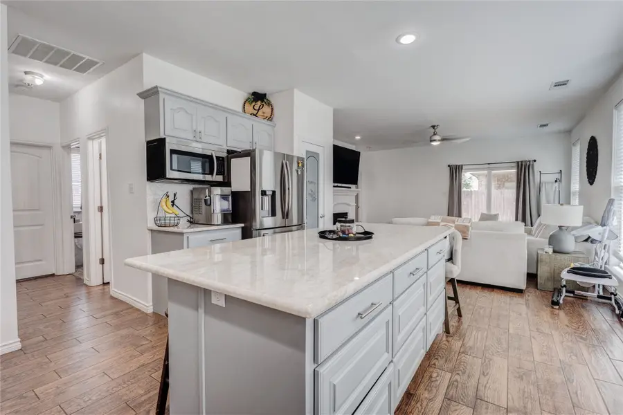 10844 Hawks Landing Road, Fort Worth, TX 76052 - #2