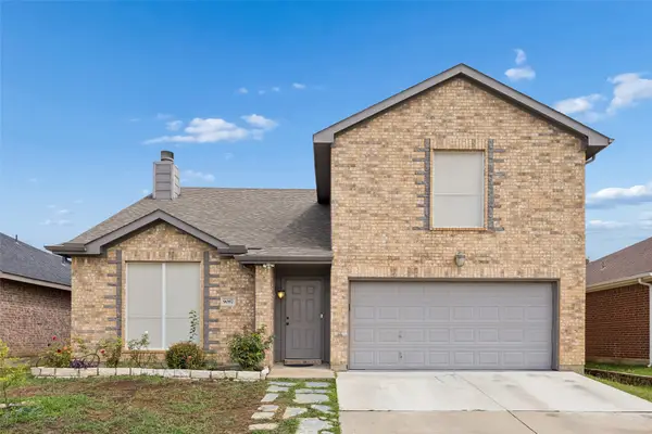 9087 River Falls Drive, Fort Worth, TX 76118