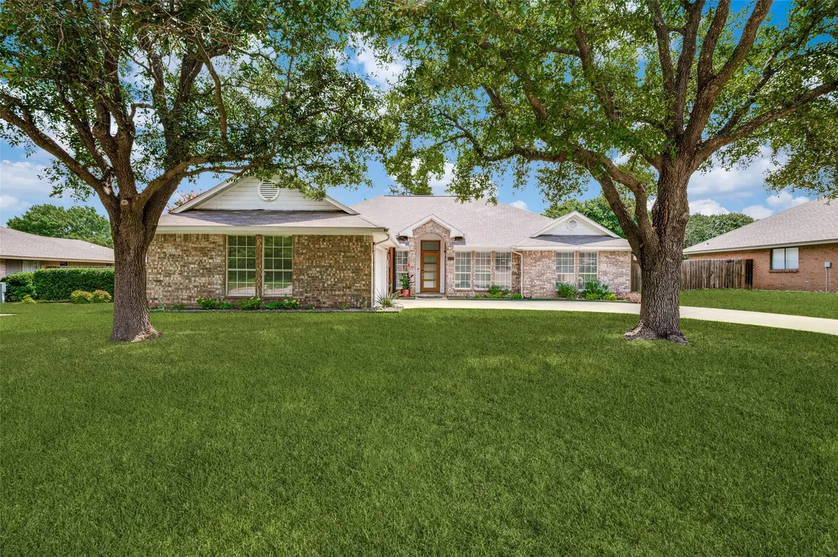 1125 Madlynne Drive, Cedar Hill, TX 75104 - #1