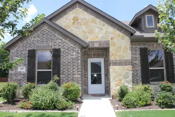 217 Foreman Drive, Midlothian, TX 76065