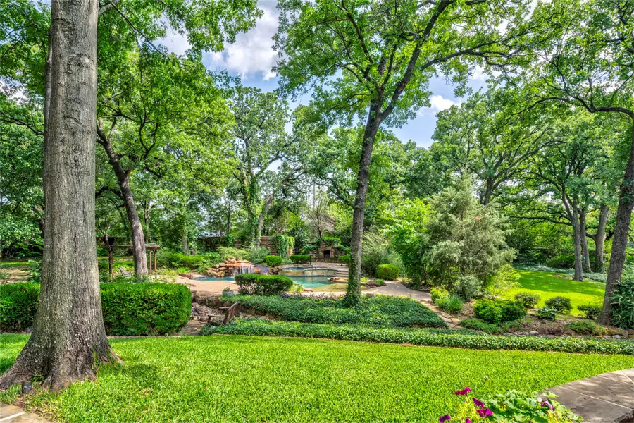 3905 Rothschild Drive, Flower Mound, TX 75022 - #3