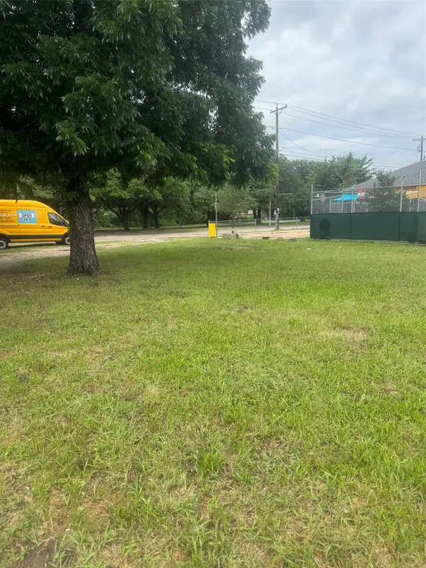 Address Withheld By Seller, Dallas, TX 75210