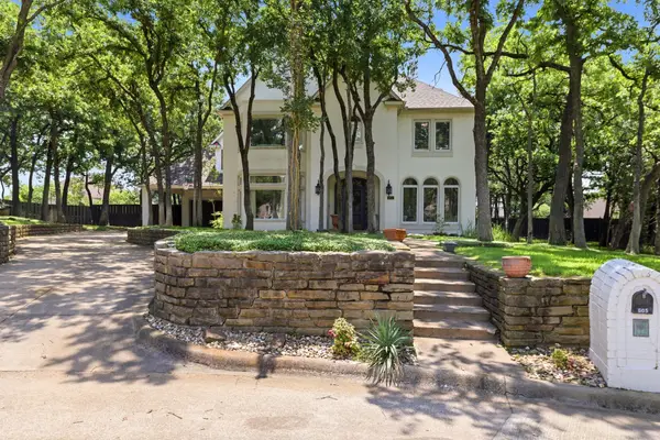 605 Shady Brook Court, Southlake, TX 76092