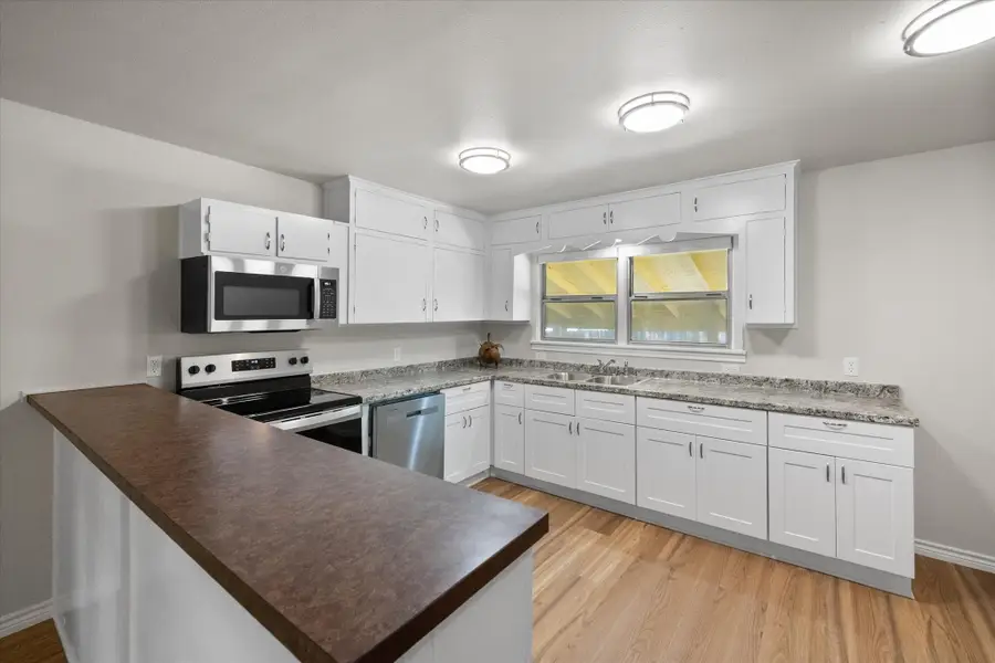 715 W 9th, Corsicana, TX 75110 - #2