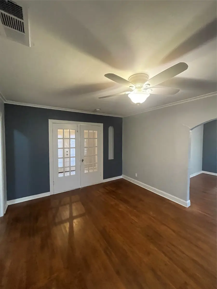 2523 Roanoke Avenue, Dallas, TX 75235 - #3