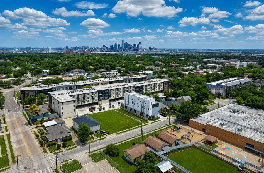 521 Melba Street #101, Dallas, TX 75208 - #3