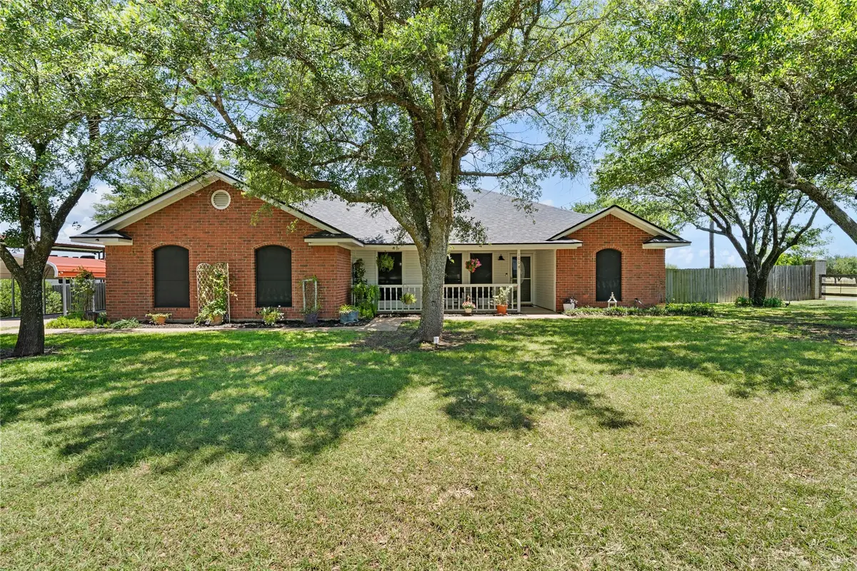 100 Northern Star, Bruceville, TX 76630 - #1