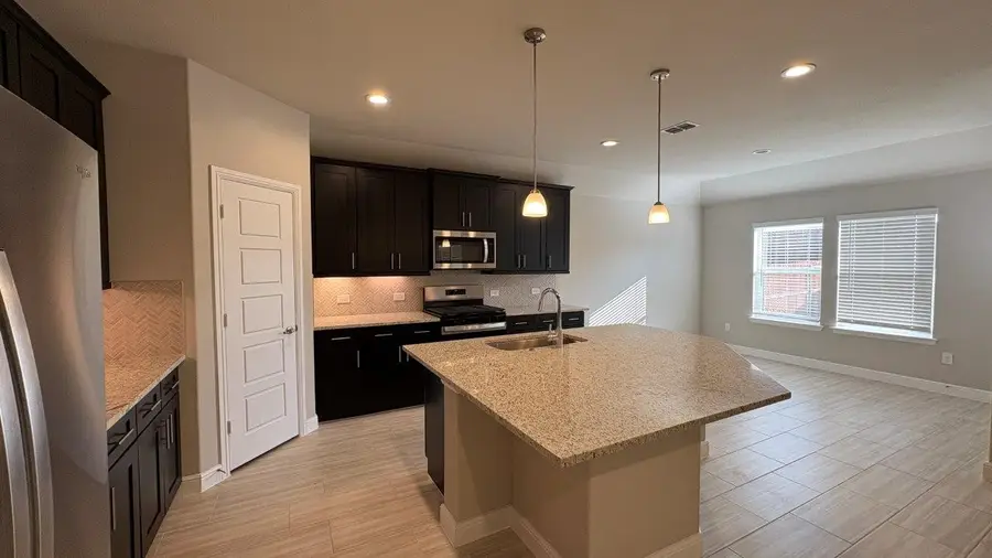 219 Sandstone Circle, Granbury, TX 76048 - #3