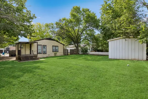 1120 Pine Street, Grapevine, TX 75050