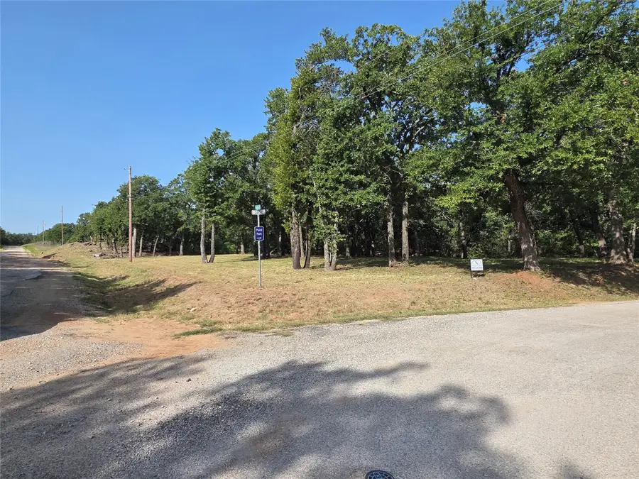 102 Bandera Drive, Nocona, TX 76255 - #2