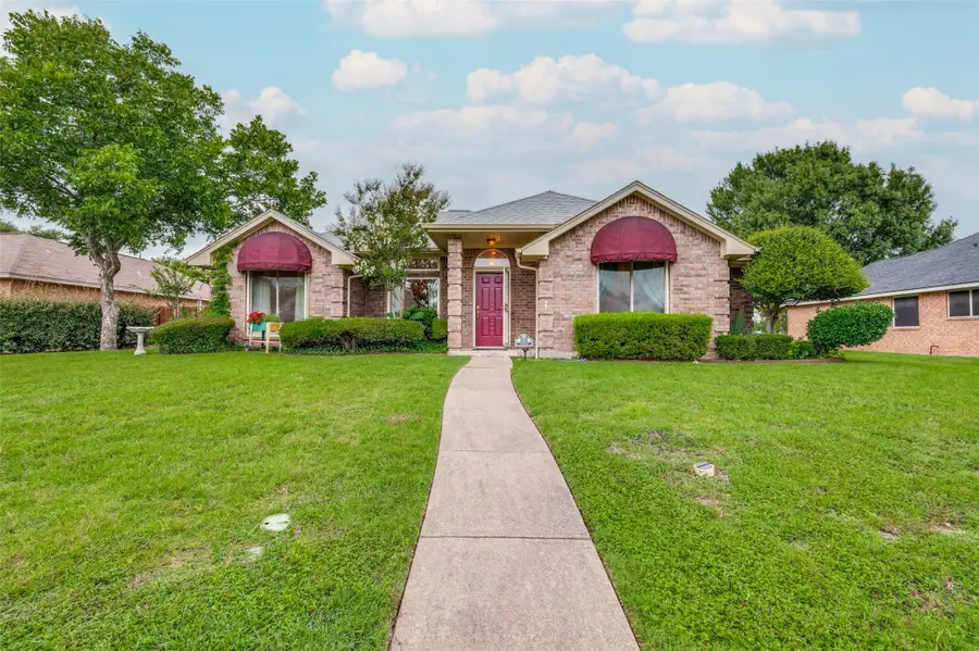 305 Sondra Way, Red Oak, TX 75154 - #2