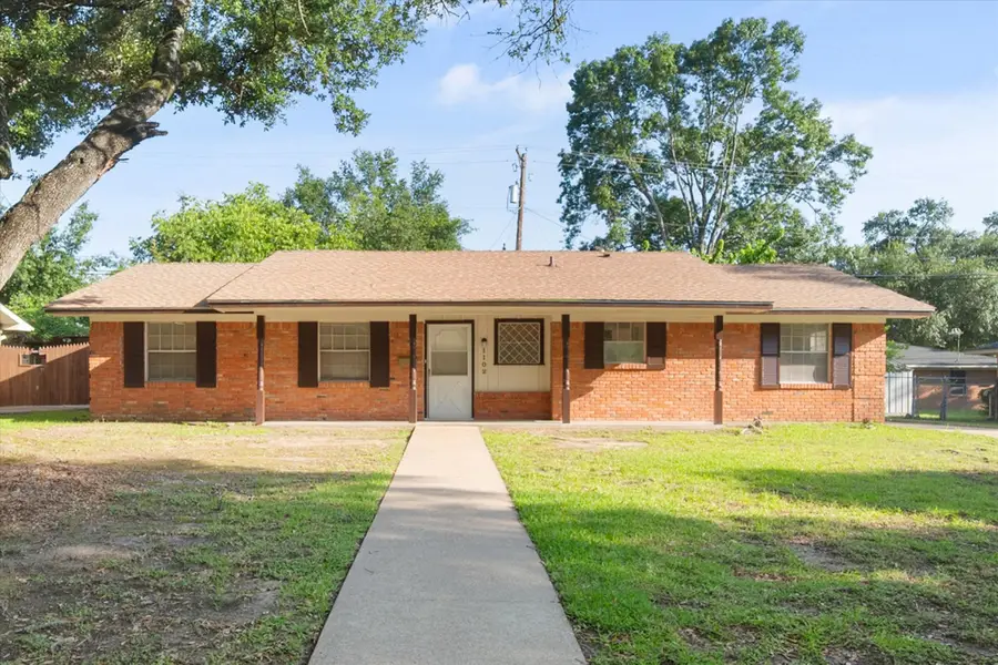 1102 Oaklawn Drive, Corsicana, TX 75110 - #2