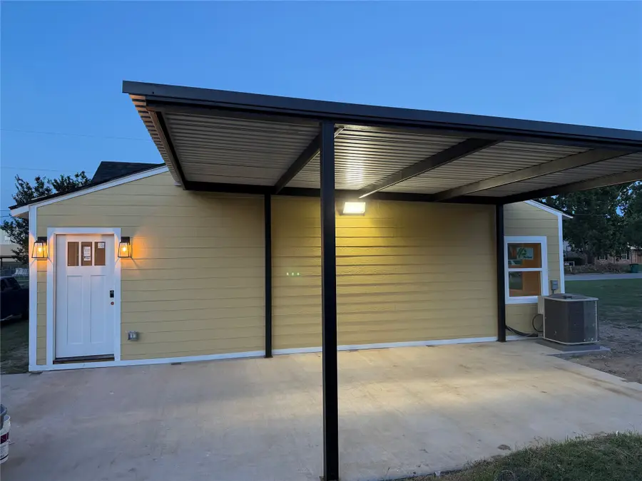 501 S Madera Street, Eastland, TX 76448 - #2