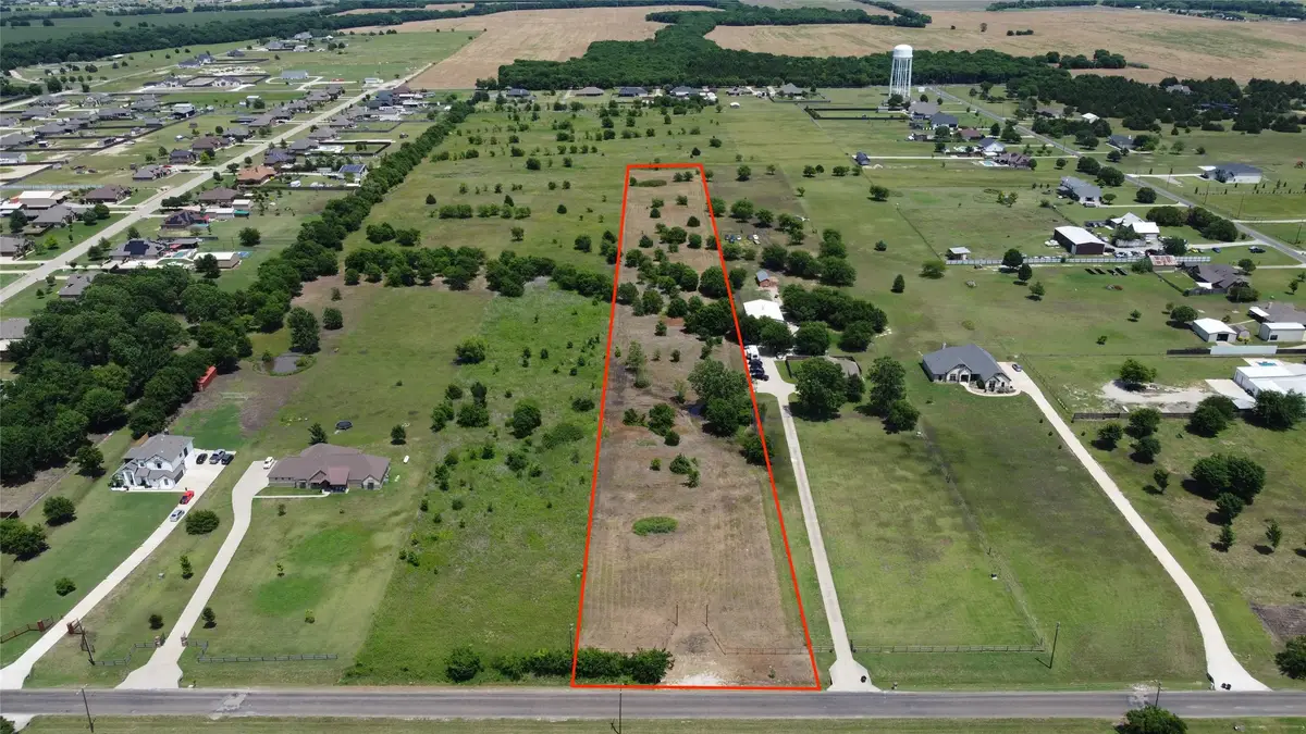 660 S Westmoreland Road, Waxahachie, TX 75167 - #1
