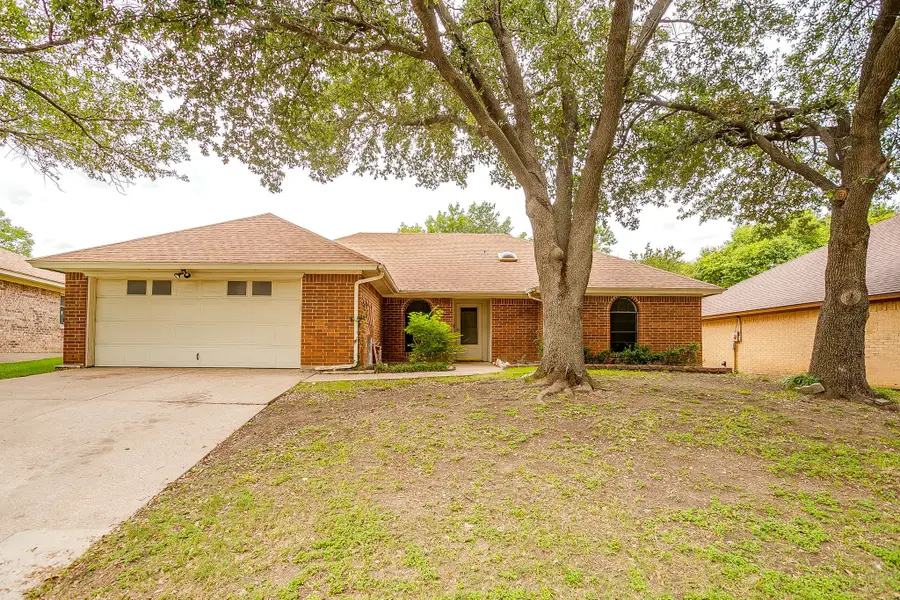 340 Grand Meadow Drive, Fort Worth, TX 76108 - #3