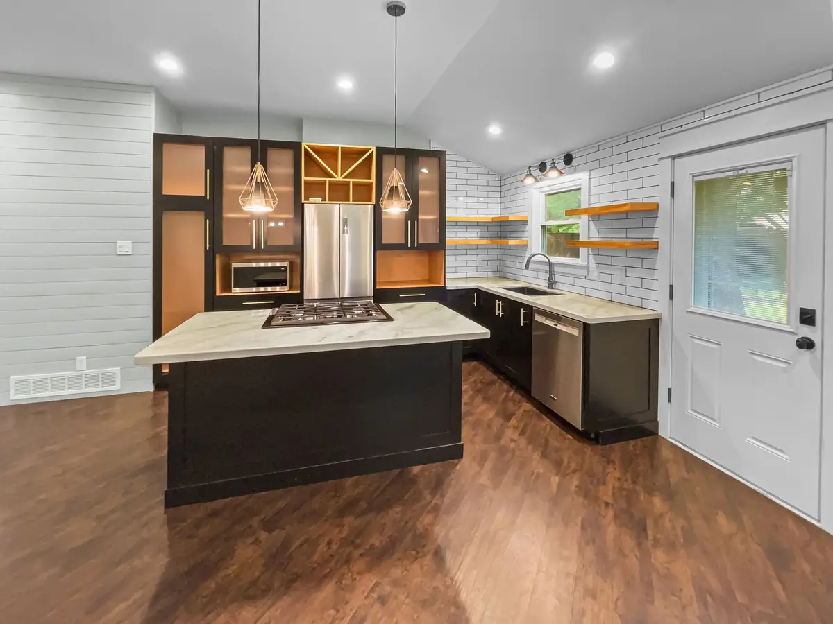 1108 E Russell Avenue, Carrollton, TX 75006 - #1