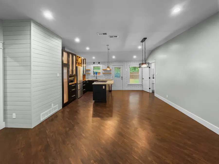 1108 E Russell Avenue, Carrollton, TX 75006 - #3