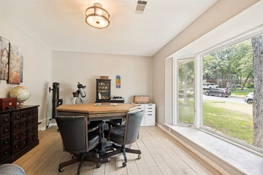 805 Live Oak Lane, Arlington, TX 76012 - #3