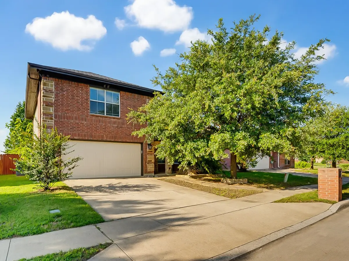 345 Chalkstone Drive, Fort Worth, TX 76131 - #1