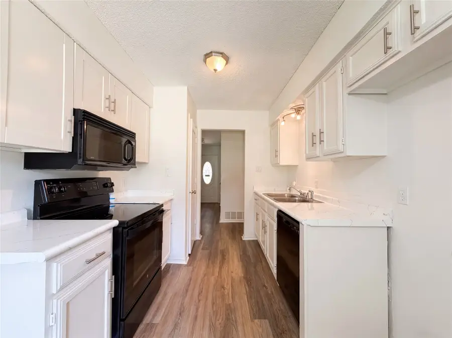 6304 Big Springs Drive, Arlington, TX 76001 - #2