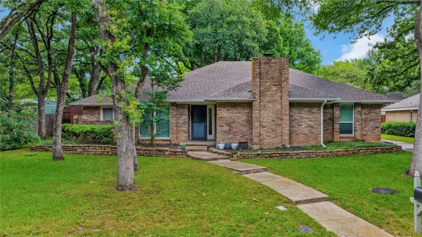 4517 Willow Bend Drive, Arlington, TX 76017