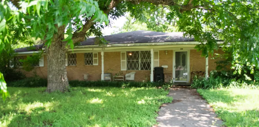 600 Carroll Street, Kerens, TX 75144 - #2