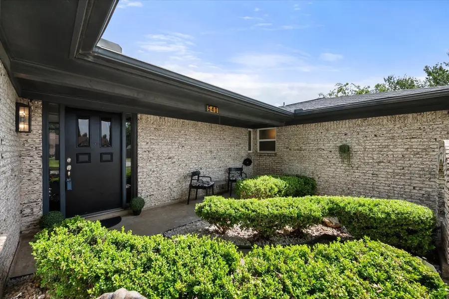 540 Saddle Ridge Lane, Saginaw, TX 76179 - #2