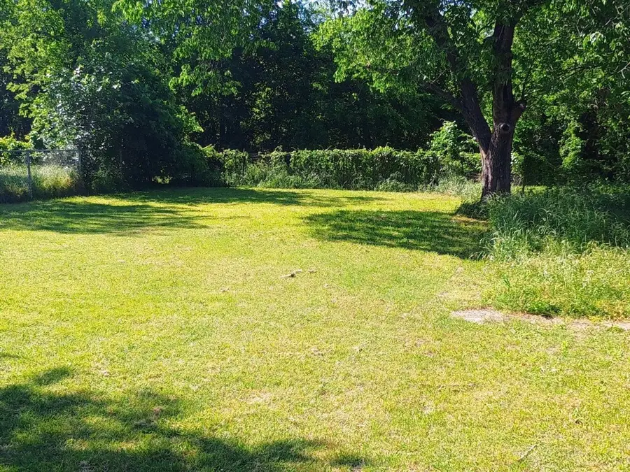 612 W 16th Ave, Corsicana, TX 75110 - #2
