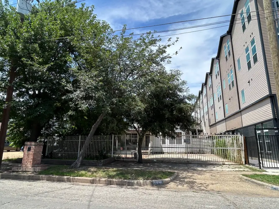 731 W 10th Street, Dallas, TX 75208 - #3