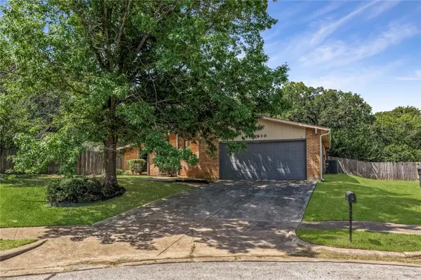 6610 High Country Trail, Arlington, TX 76016