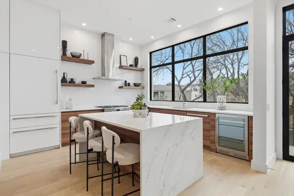 610 N Oak Cliff Boulevard #306, Dallas, TX 75208