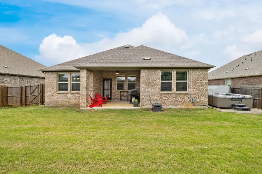 10117 Table Bluff Street, Aubrey, TX 76227 - #2