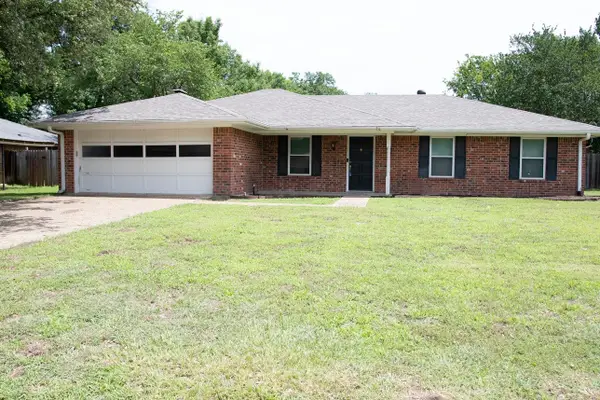 1008 Fairway Lane, Mexia, TX 76667
