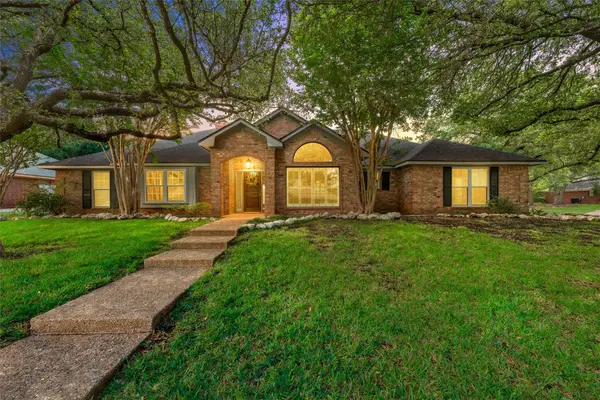 9406 Wildflower Drive, Woodway, TX 76712