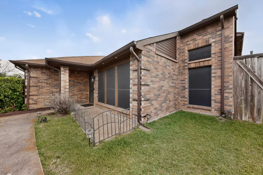 508 Justice Street, Cedar Hill, TX 75104 - #2