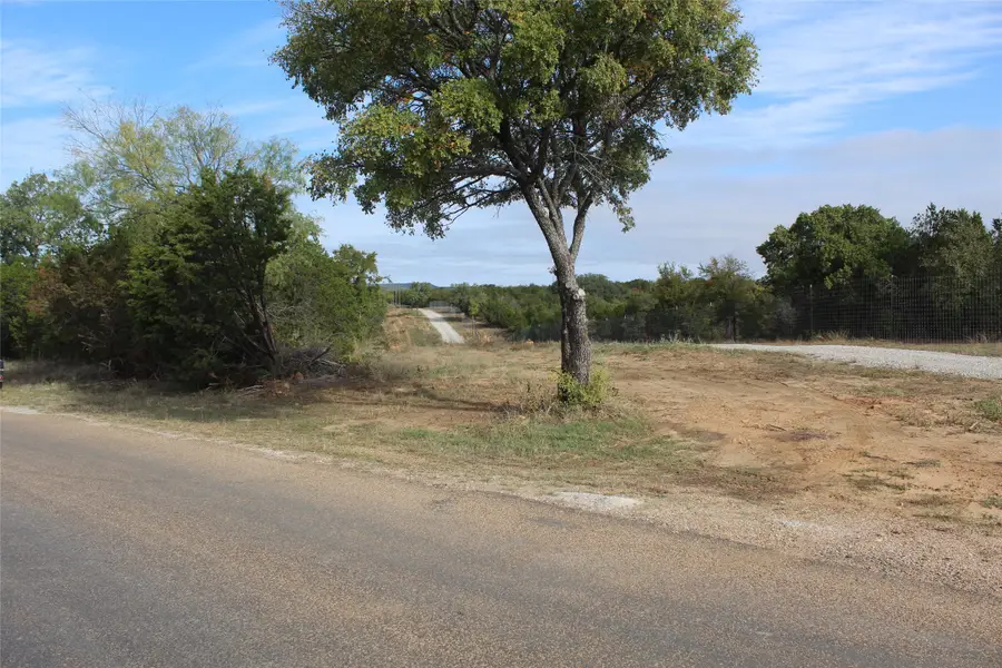 975 N. Lakeview Dr, Palo Pinto, TX 76484 - #2