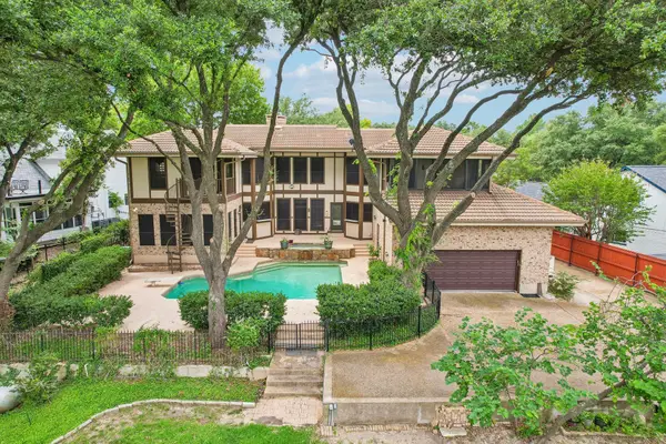 128 Sceptre Drive, Rockwall, TX 75032