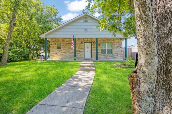 105 William Street, Pottsboro, TX 75076