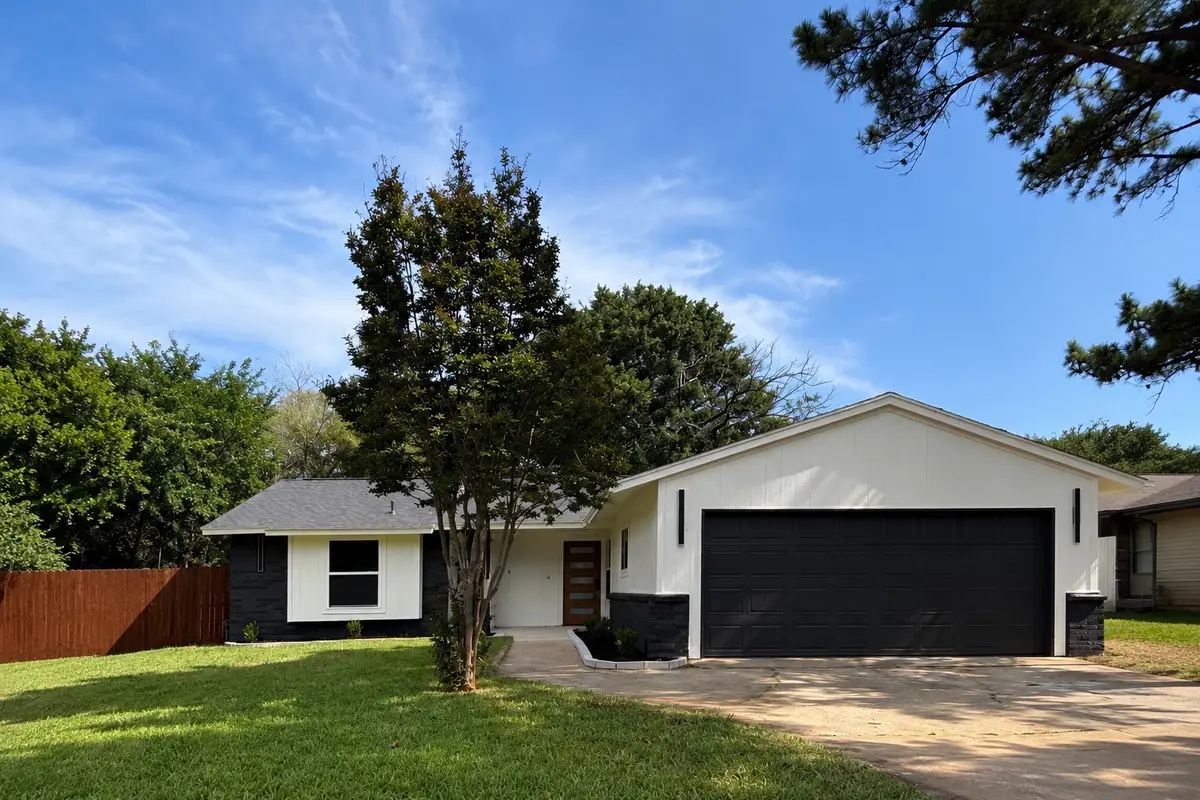 2506 Timberlake Drive, Irving, TX 75062 - #1