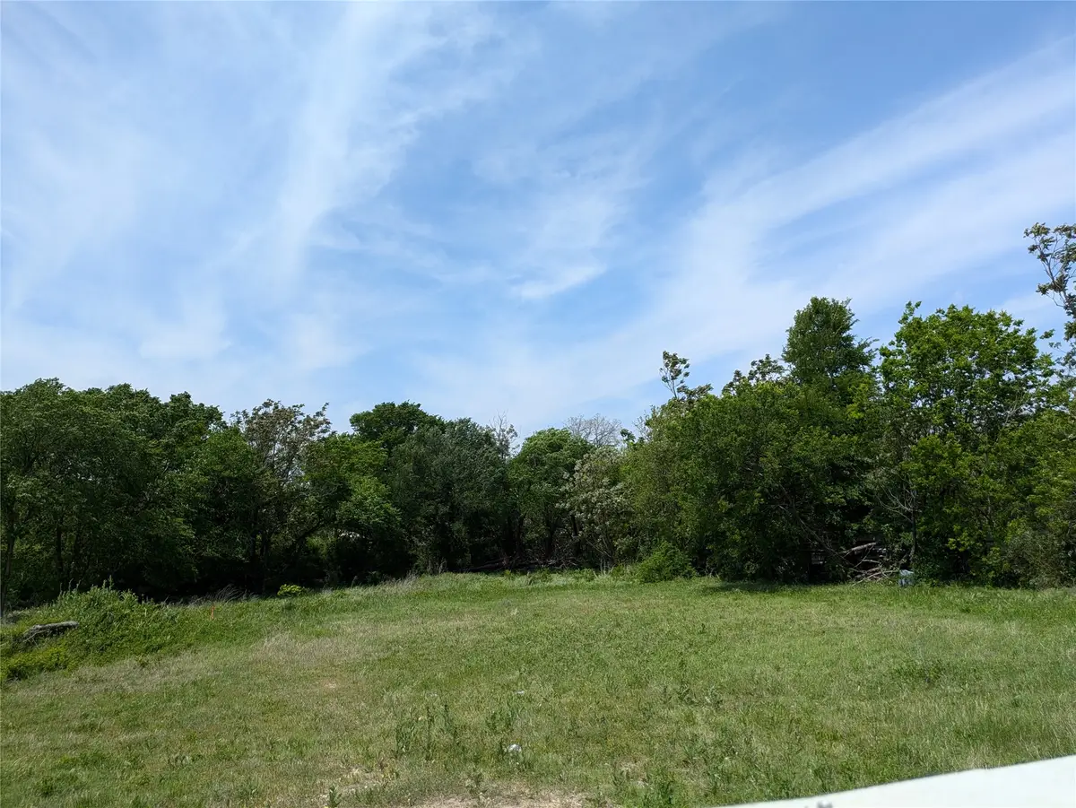 2421 Cedar Crest Boulevard, Dallas, TX 75203 - #1