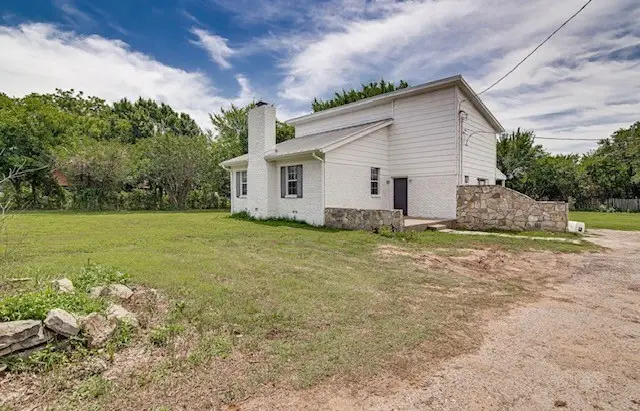 3952 J Rendon Road, Burleson, TX 76028 - #2