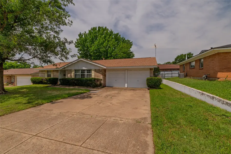 6604 Trailwood Drive, Forest Hill, TX 76140 - #3