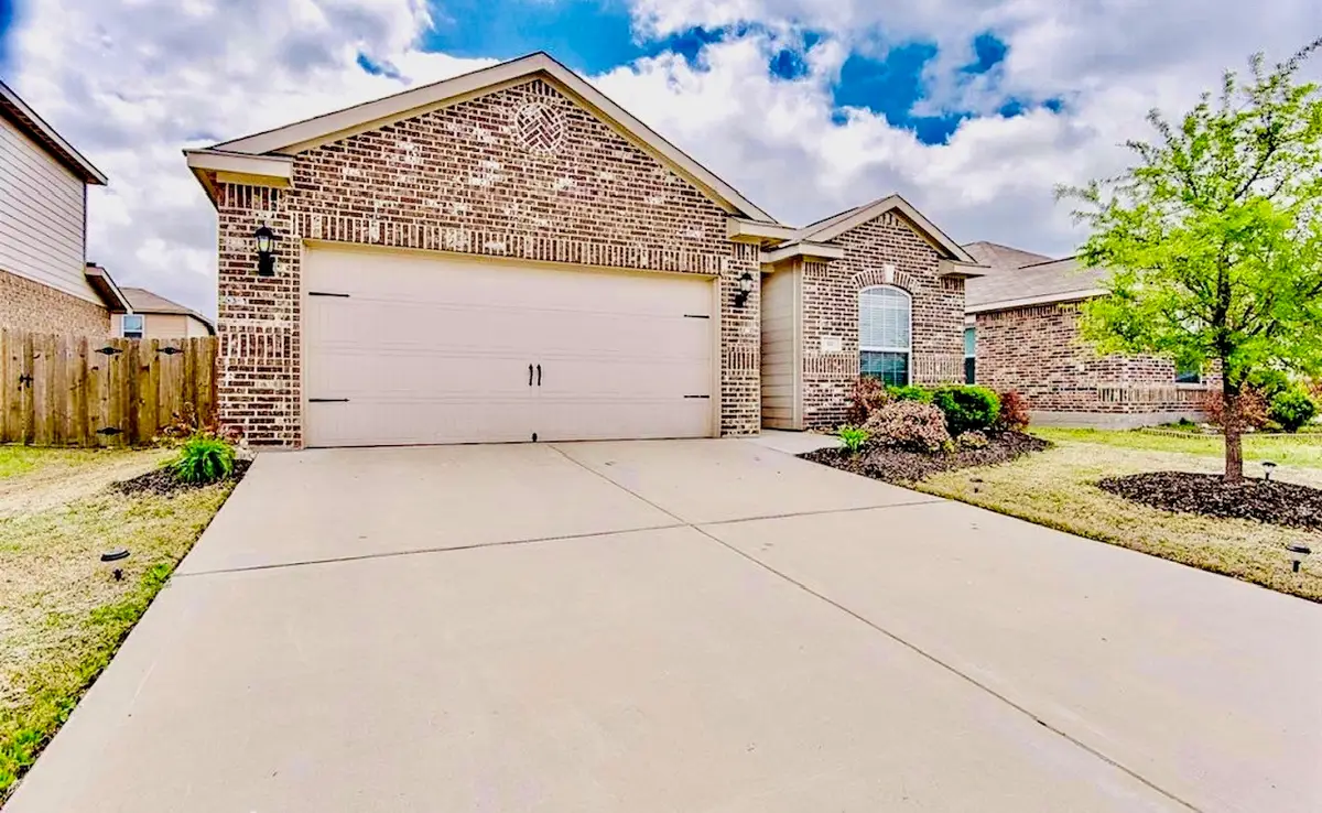111 Rebel Road, Venus, TX 76084 - #1