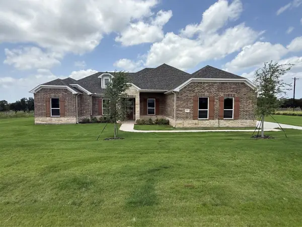 1300 Green Ridge, Weatherford, TX 76085