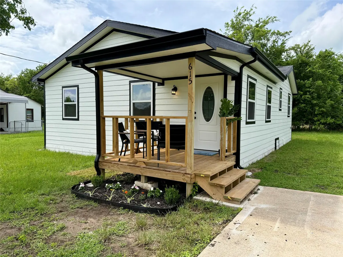 615 Smith Circle, Point, TX 75472 - #1