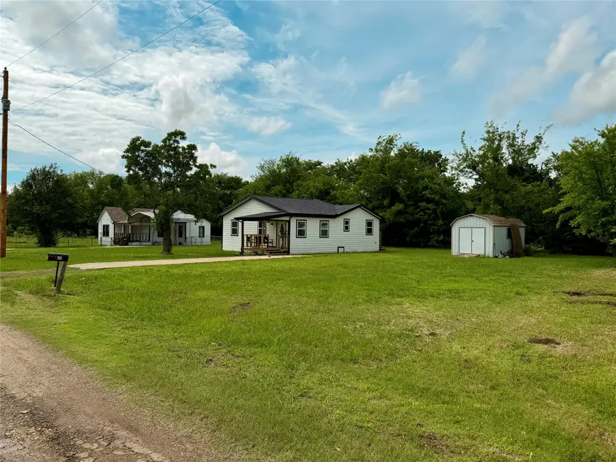 615 Smith Circle, Point, TX 75472 - #3