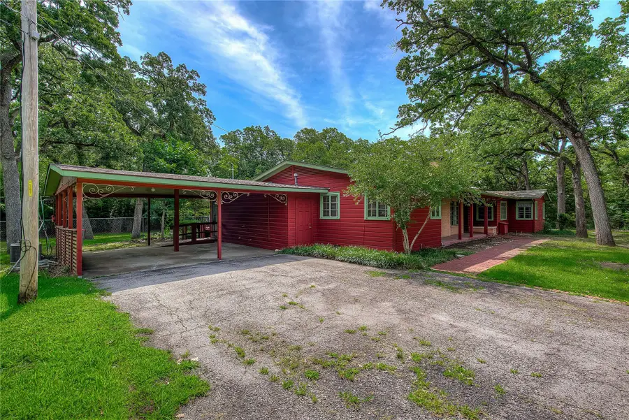 7 Oak Village Drive, Greenville, TX 75402 - #3