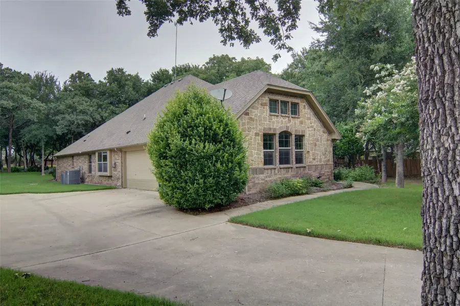 106 Elm Crest Court, Weatherford, TX 76087 - #3