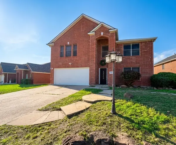 7405 Lake Whitney Drive, Arlington, TX 76002