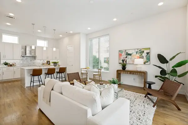 1719 Caddo Street #101, Dallas, TX 75204